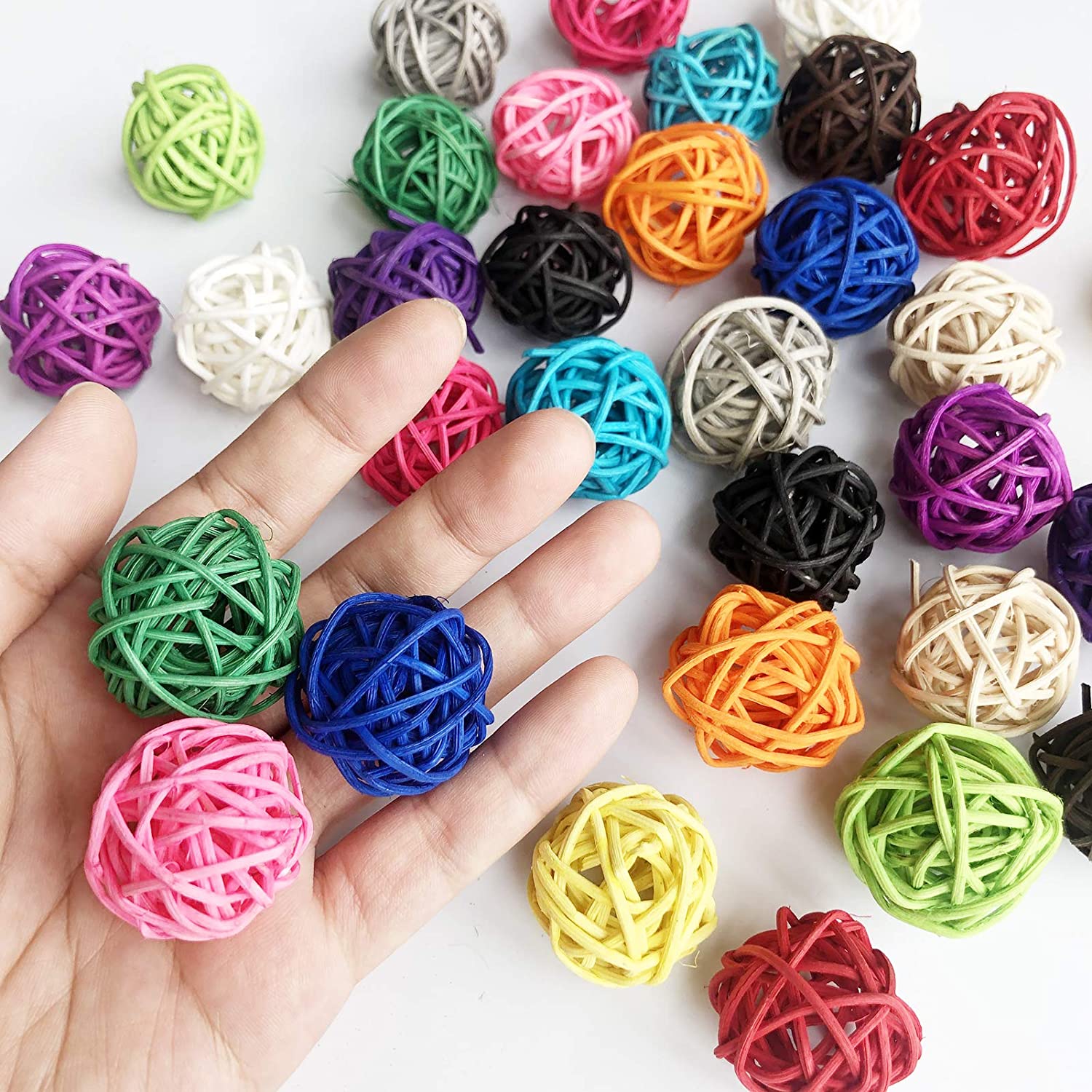 Benvo Rattan Balls 32 Pack 1.2 inch Wicker Ball Birds Quaker Parrot Parakeet Chewing Pet Bite Ball